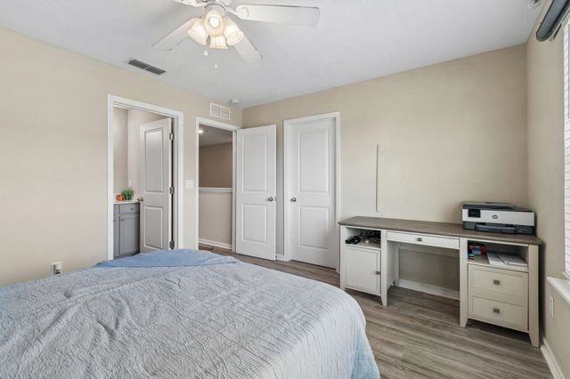 242 Boracay Cir, St Johns, FL 32259