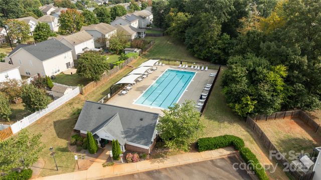 12415 Lanier Islands Circle, Charlotte, NC 28273