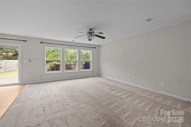 12415 Lanier Islands Circle, Charlotte, NC 28273