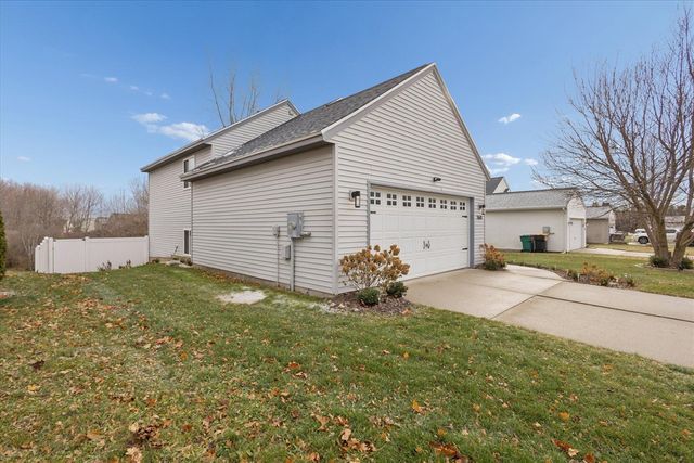 360 Tall Grass Drive, Cedar Springs, MI 49319