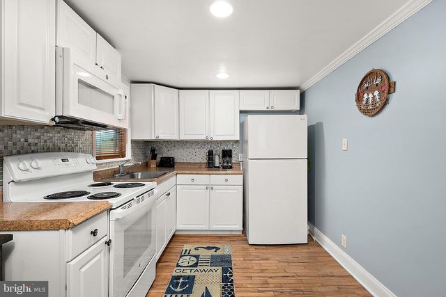 203 5th St Unit 34, Ocean City, MD 21842