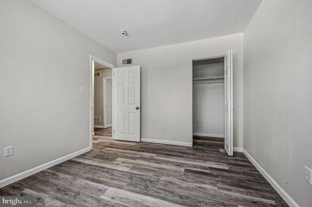 14 CHERRY RD, New Castle, DE 19720