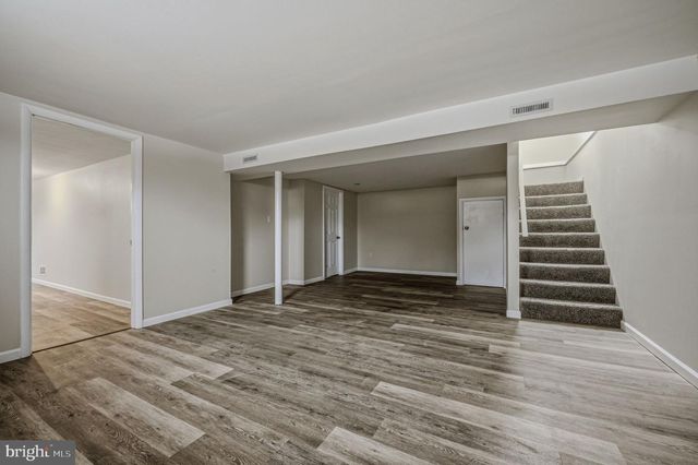 14 CHERRY RD, New Castle, DE 19720