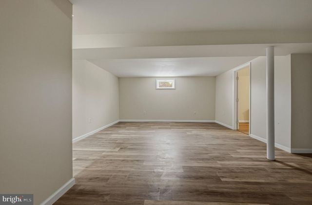 14 CHERRY RD, New Castle, DE 19720