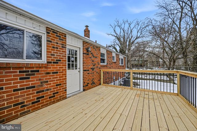 14 CHERRY RD, New Castle, DE 19720