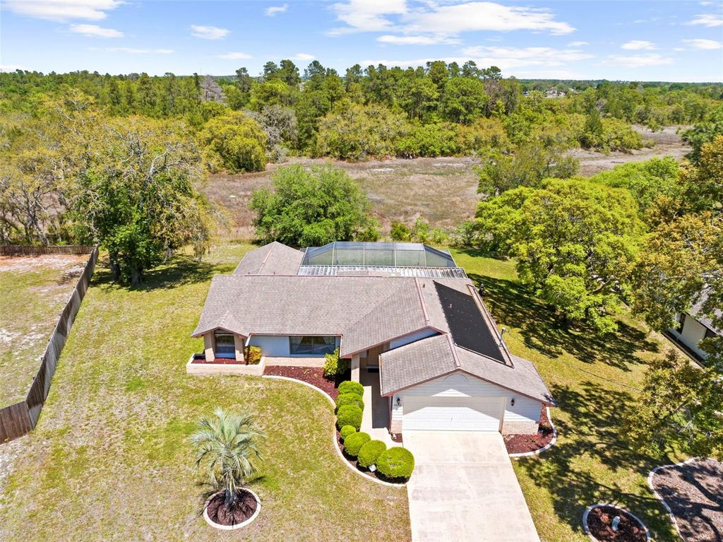 Image 4 of property listing at 4488 BLUEWATER AVENUE, Spring Hill, FL 34606