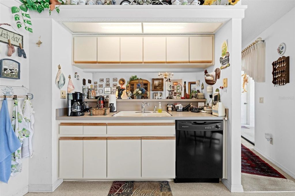 Image 32 of property listing at 4488 BLUEWATER AVENUE, Spring Hill, FL 34606