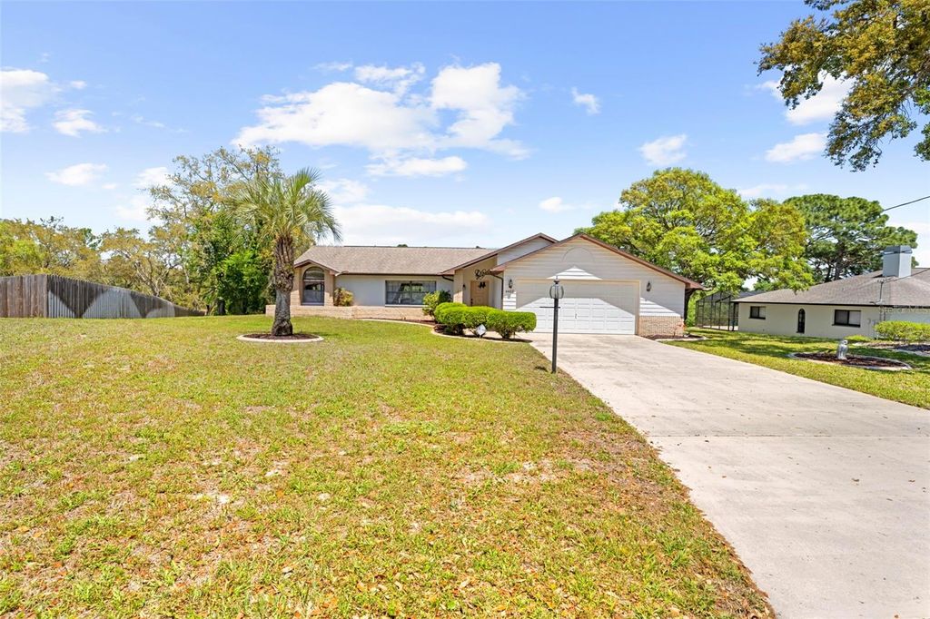 Image 33 of property listing at 4488 BLUEWATER AVENUE, Spring Hill, FL 34606