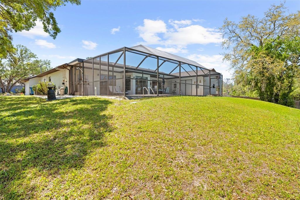 Image 9 of property listing at 4488 BLUEWATER AVENUE, Spring Hill, FL 34606