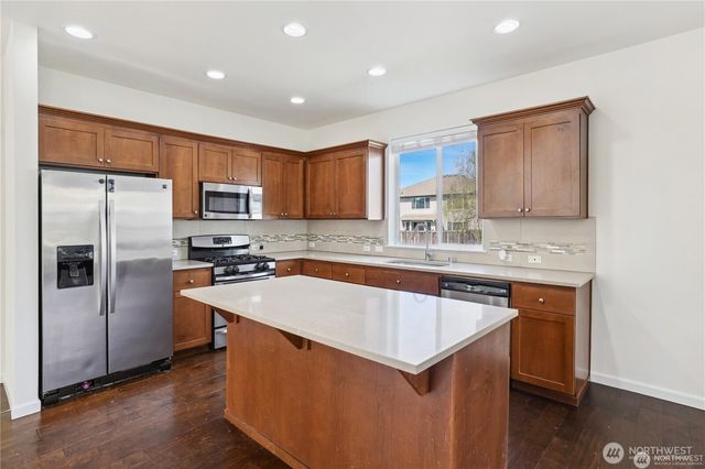 18404 97th Avenue Ct E, Puyallup, WA 98375
