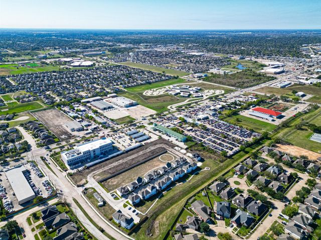 6702 Metro Blvd 6, Houston, TX 77083