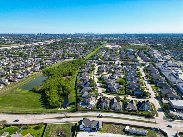 6702 Metro Blvd 6, Houston, TX 77083