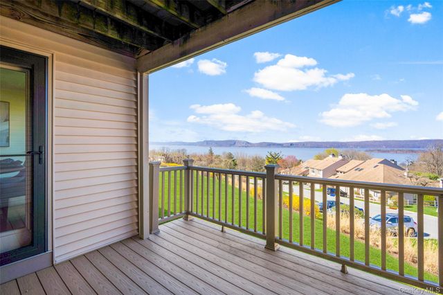 78 Hudson Watch Drive, Ossining, NY 10562