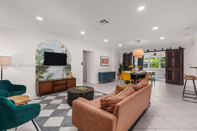 3627 NE 19th Ave, Oakland Park, FL 33308