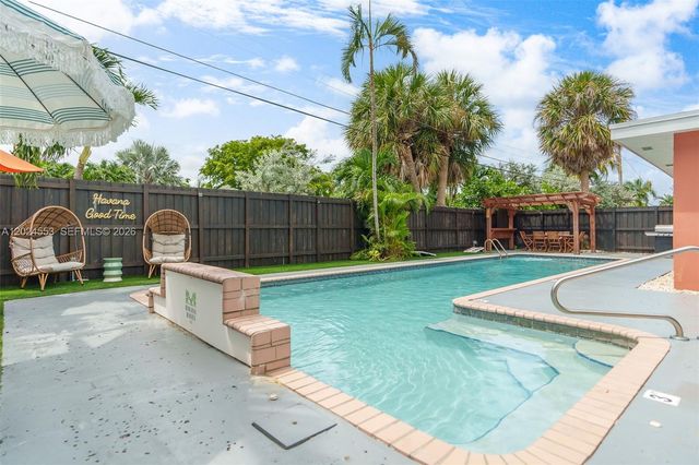 3627 NE 19th Ave, Oakland Park, FL 33308
