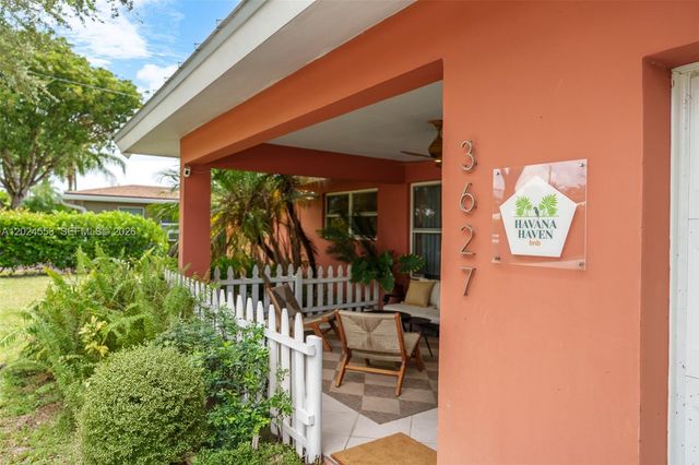 3627 NE 19th Ave, Oakland Park, FL 33308