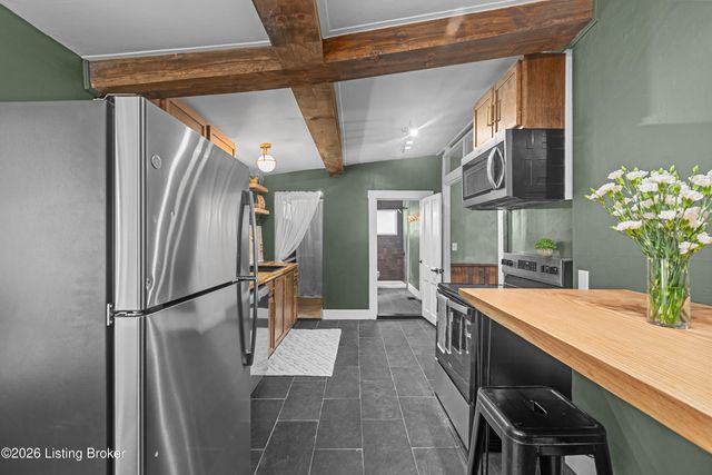 857 Leestown Ln, Frankfort, KY 40601