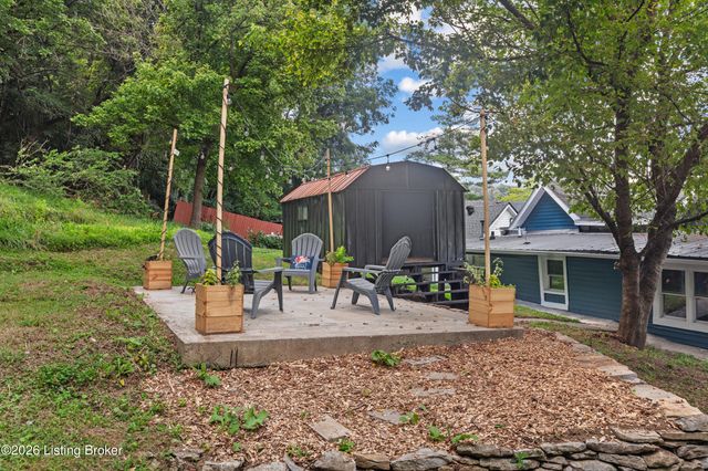 857 Leestown Ln, Frankfort, KY 40601
