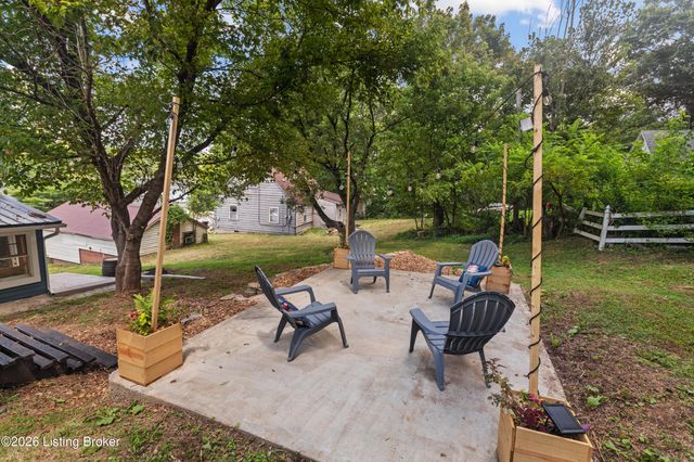 857 Leestown Ln, Frankfort, KY 40601