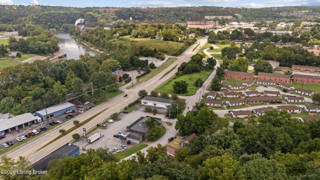 857 Leestown Ln, Frankfort, KY 40601