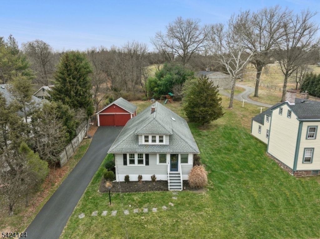 116 Readington Rd, Readington Twp., NJ 08889