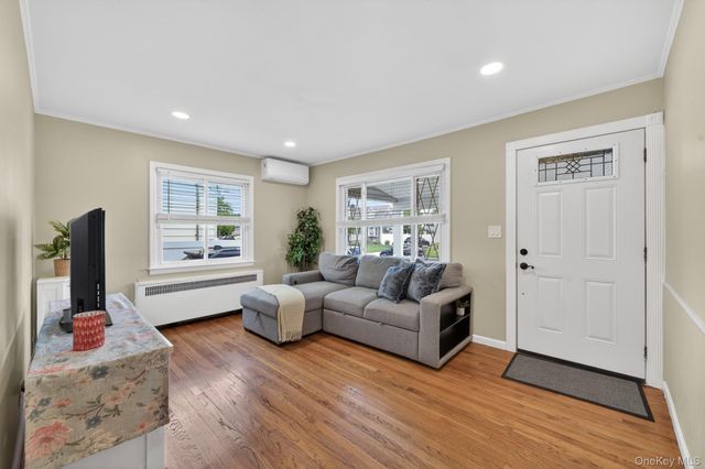 22 Kenneth Avenue, North Bellmore, NY 11710