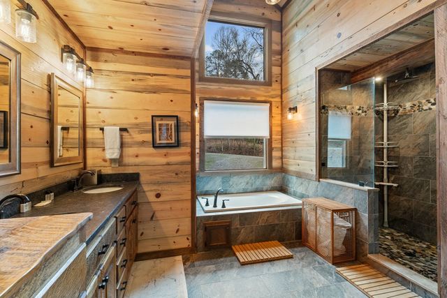 15 Bootleg Mountain Road, Morganton, GA 30560