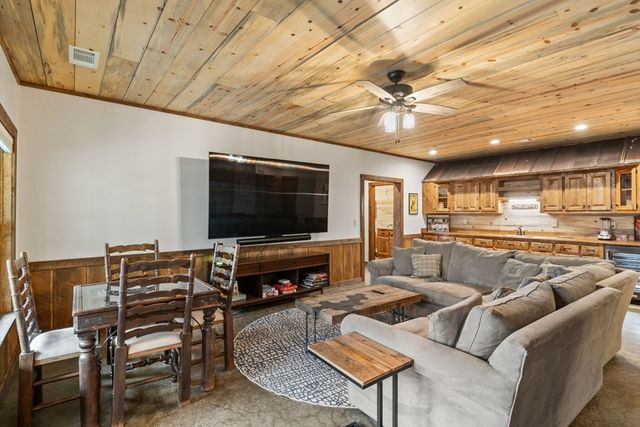 15 Bootleg Mountain Road, Morganton, GA 30560