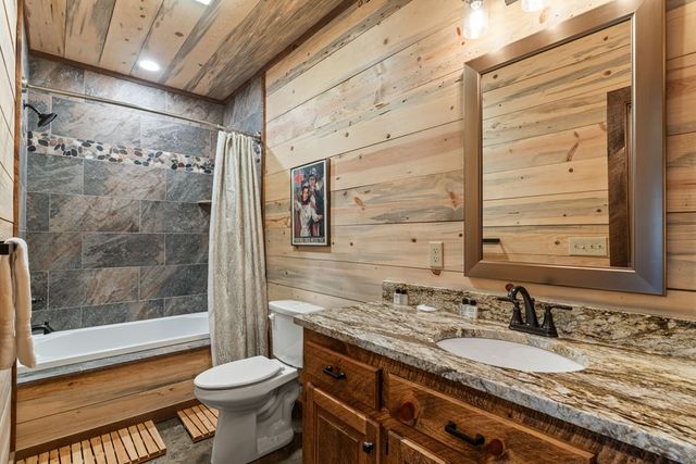 15 Bootleg Mountain Road, Morganton, GA 30560