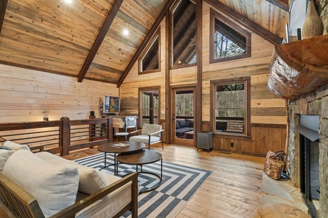 15 Bootleg Mountain Road, Morganton, GA 30560