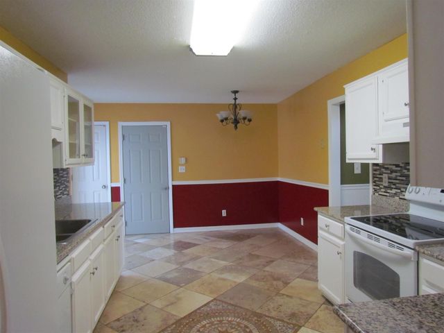 3428 Clearwater Drive, Clarksville, TN 37042