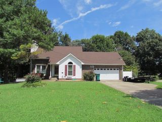 3428 Clearwater Drive, Clarksville, TN 37042