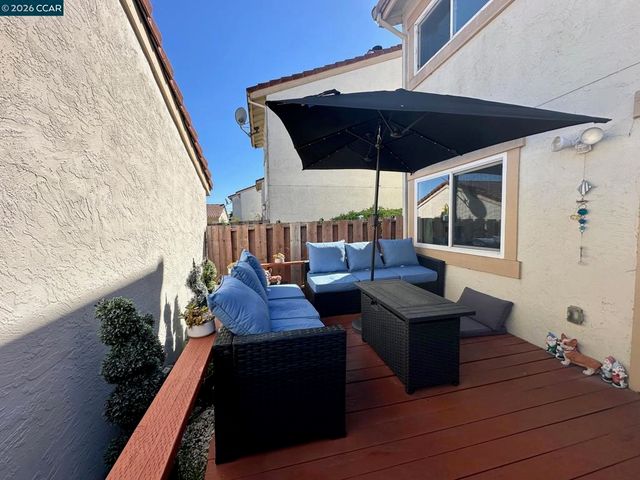 4 Sheffield Ct, San Pablo, CA 94806