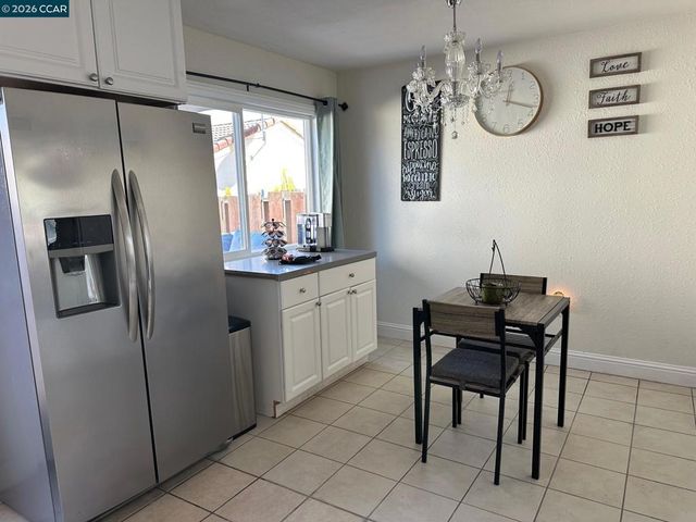 4 Sheffield Ct, San Pablo, CA 94806