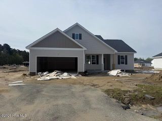 826 Hidden Bridge Road, Jacksonville, NC 28546