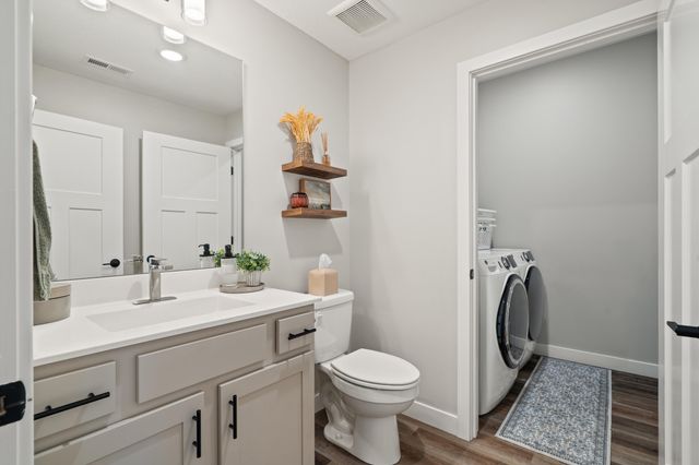 5901 HUNTINGTON CT, Columbia, MO 65202