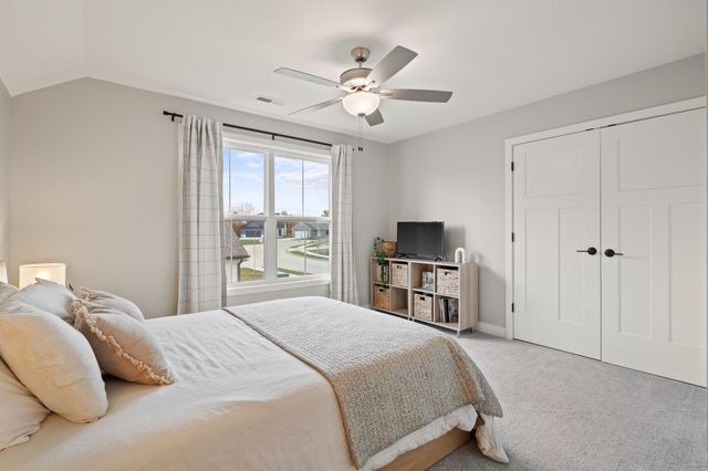 5901 HUNTINGTON CT, Columbia, MO 65202