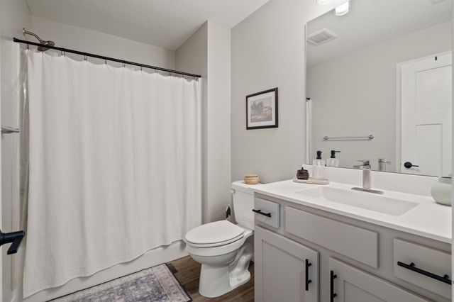 5901 HUNTINGTON CT, Columbia, MO 65202