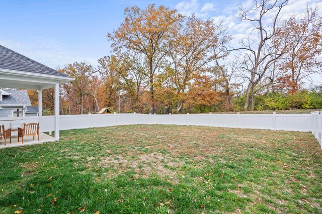 5901 HUNTINGTON CT, Columbia, MO 65202