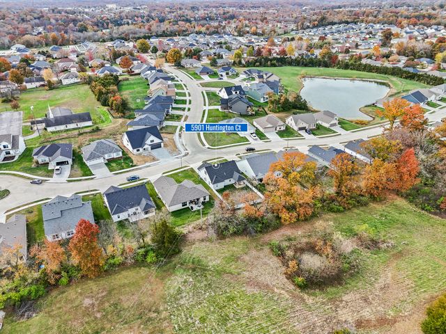 5901 HUNTINGTON CT, Columbia, MO 65202