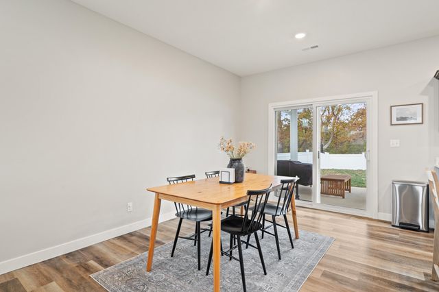 5901 HUNTINGTON CT, Columbia, MO 65202