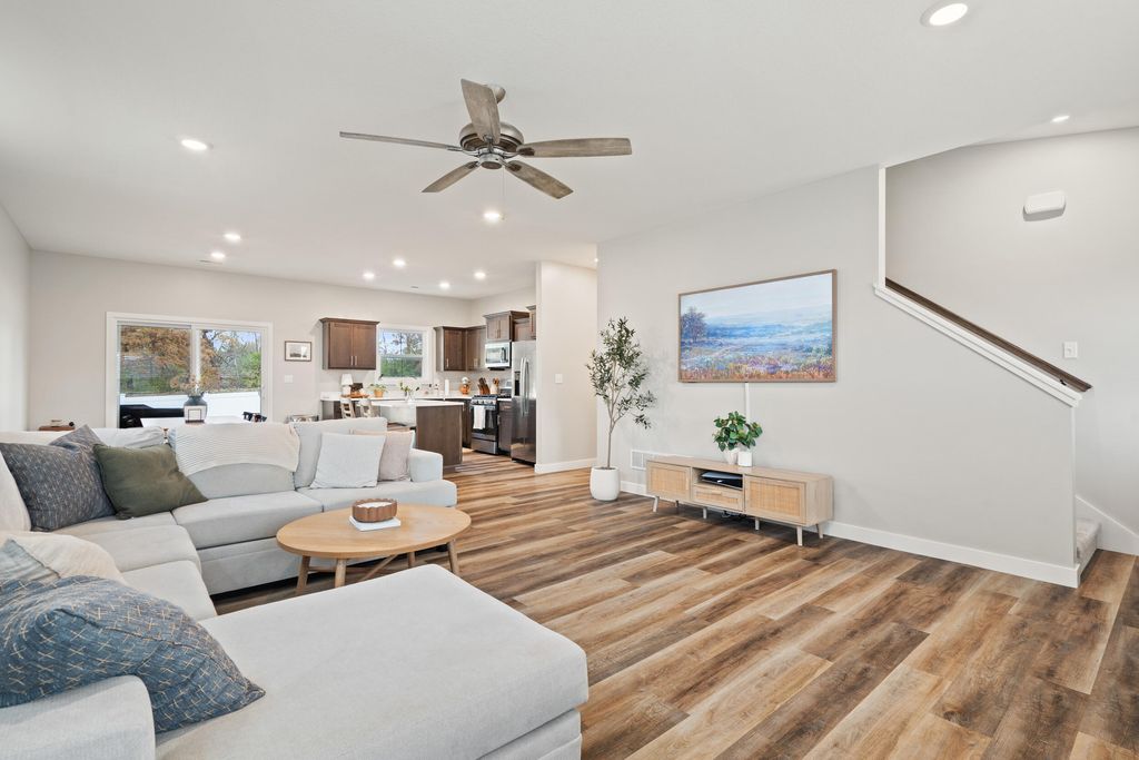 5901 HUNTINGTON CT, Columbia, MO 65202