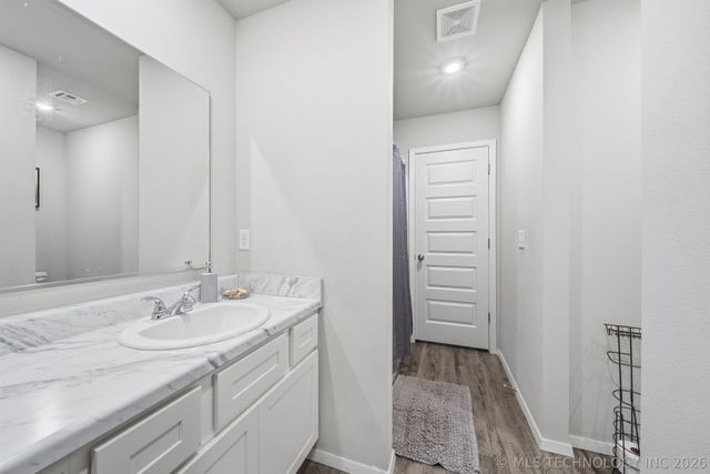 8508 E 162nd Place S, Bixby, OK 74008