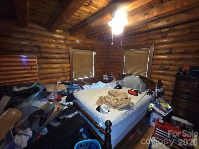 3030 Jones Wade Road, Hudson, NC 28638