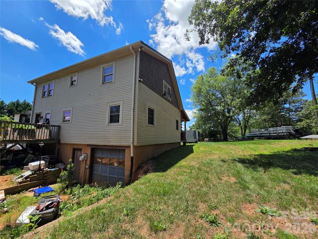 3030 Jones Wade Road, Hudson, NC 28638