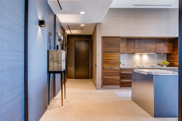 1717 Arts Plaza 1910, Dallas, TX 75201