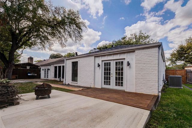 11811 Spruce Hill Drive, Houston, TX 77077