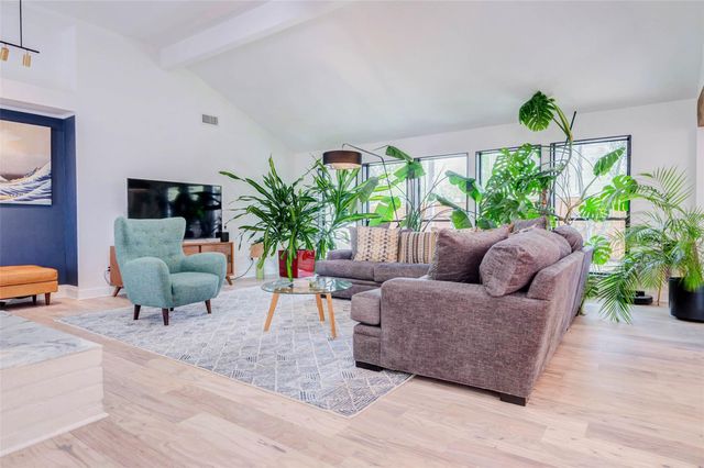 11811 Spruce Hill Drive, Houston, TX 77077