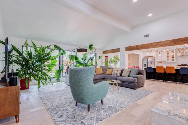 11811 Spruce Hill Drive, Houston, TX 77077