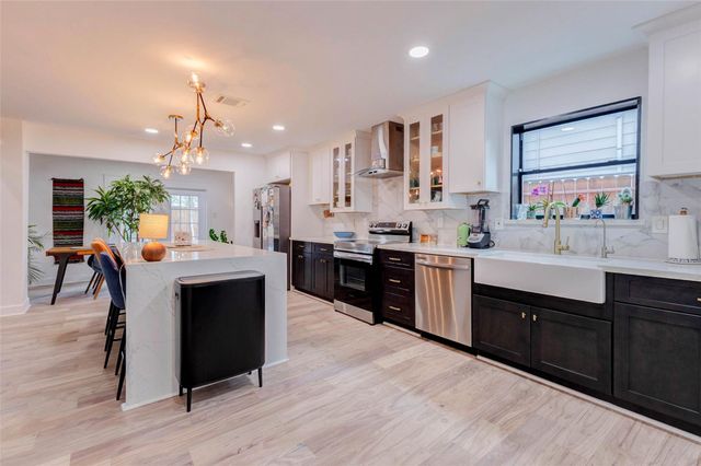 11811 Spruce Hill Drive, Houston, TX 77077